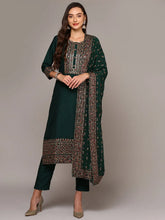 Women Green Silk Blend Solid Straight Suit Set PKSKD2005